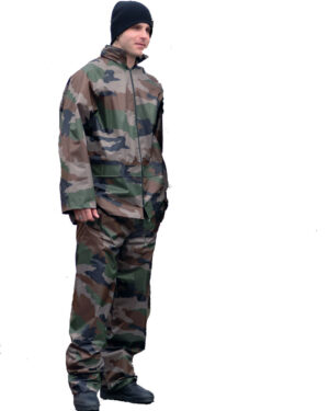 Regnställ Camouflage strl.XXL med praktisk förvaringspåse!